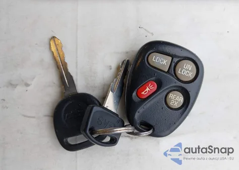 2001 Chevrolet Blazer Ls z USA, uszkodzony, nr VIN 1GNDT13W812206341